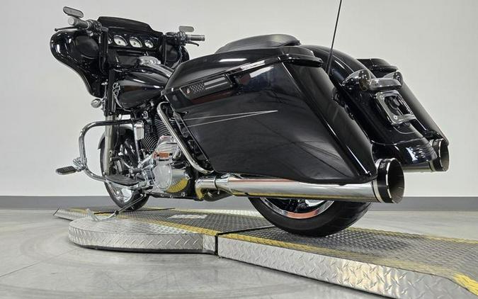 2014 Harley-Davidson® FLHXS - Street Glide® Special