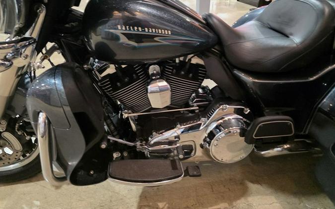 2015 Harley-Davidson FLHTCUTG - Tri-Glide Ultra