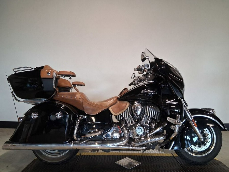 2016 Indian Motorcycle® Roadmaster® Thunder Black
