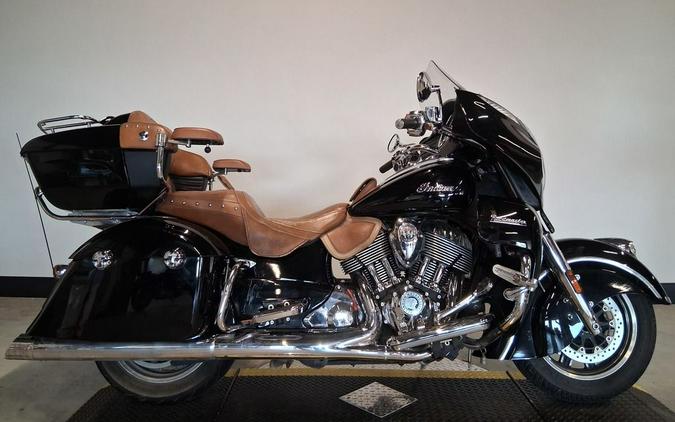 2016 Indian Motorcycle® Roadmaster® Thunder Black