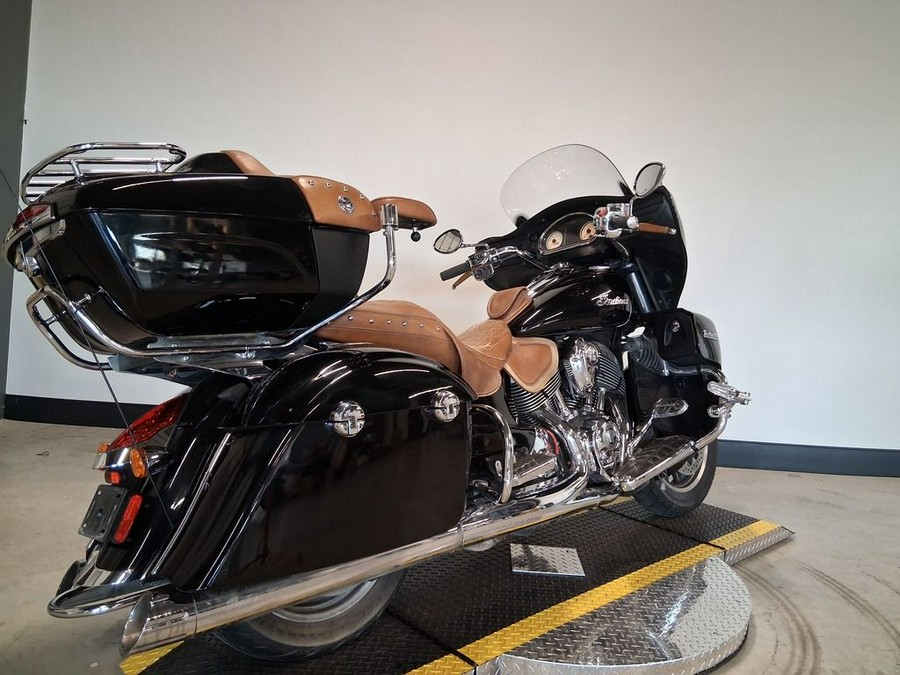 2016 Indian Motorcycle® Roadmaster® Thunder Black