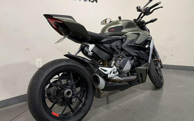 2023 Ducati Streetfighter V2 Storm Green V2