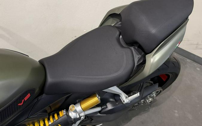 2023 Ducati Streetfighter V2 Storm Green V2