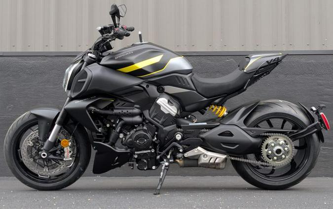 New 2026 DUCATI DIAVEL V4
