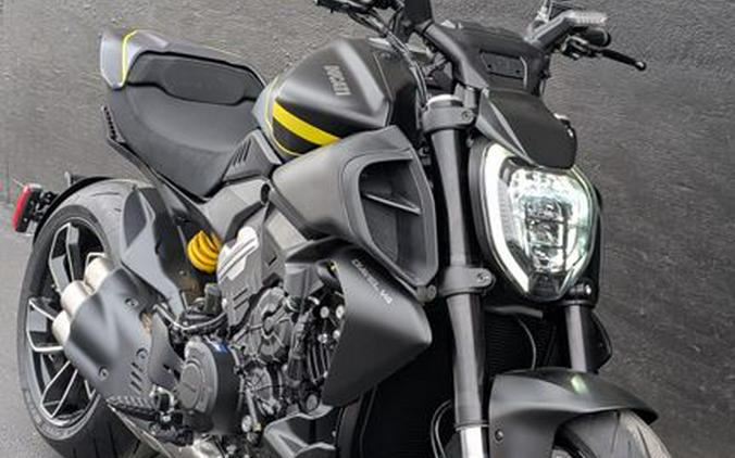 New 2026 DUCATI DIAVEL V4