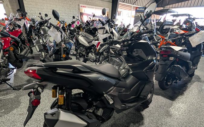 2027 Honda ADV160 Matte Black Metallic - 300581