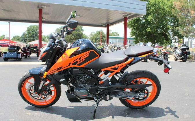 2023 KTM DUKE 200