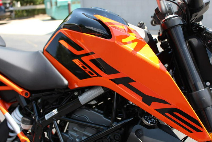 2023 KTM DUKE 200