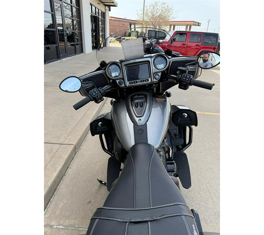 2025 Indian Motorcycle Roadmaster® Dark Horse®