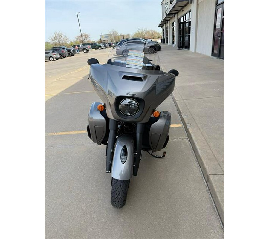 2025 Indian Motorcycle Roadmaster® Dark Horse®