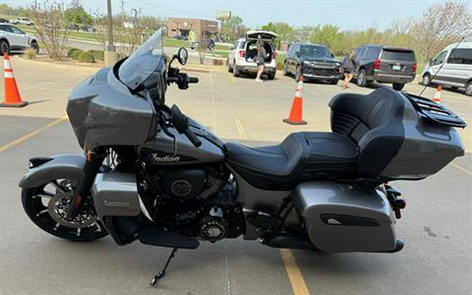 2025 Indian Motorcycle Roadmaster® Dark Horse®