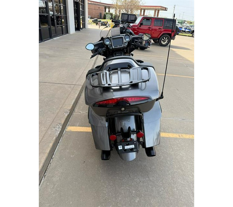 2025 Indian Motorcycle Roadmaster® Dark Horse®