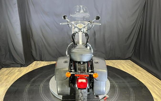 2004 Harley-Davidson Sportster® XL 1200 Custom