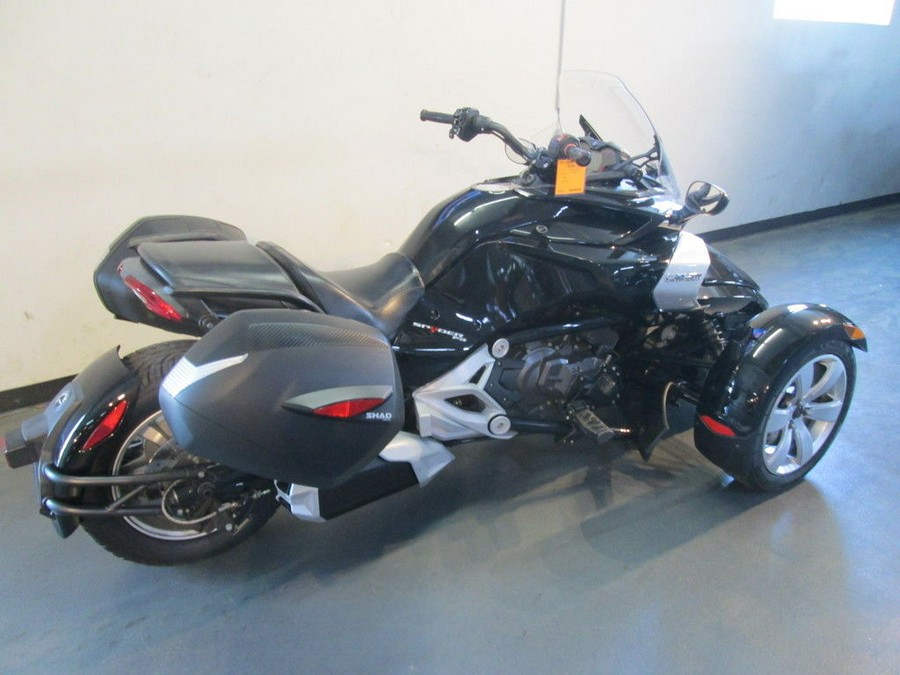 2015 Can-Am® Spyder® F3 6-Speed Semi-Automatic (SE6)