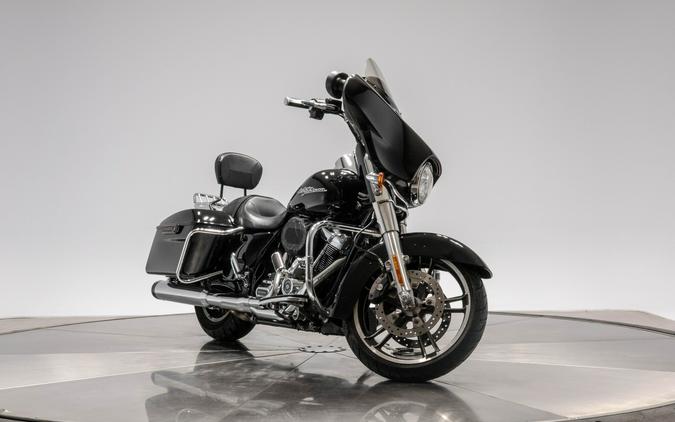 2019 HARLEY-DAVIDSON FLHX STREET GLIDE in Vivid Black
