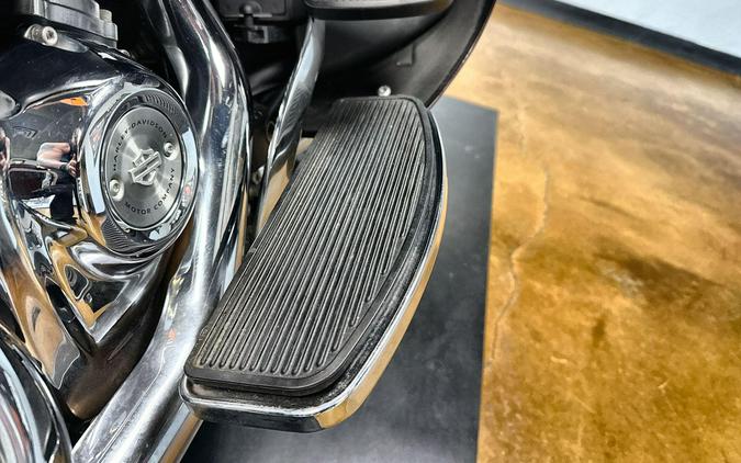 2018 Harley-Davidson® Ultra Limited Twisted Cherry