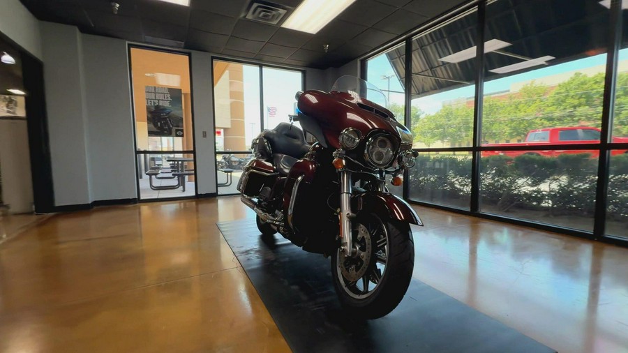 2018 Harley-Davidson® Ultra Limited Twisted Cherry