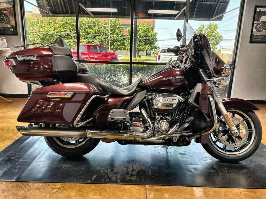 2018 Harley-Davidson® Ultra Limited Twisted Cherry