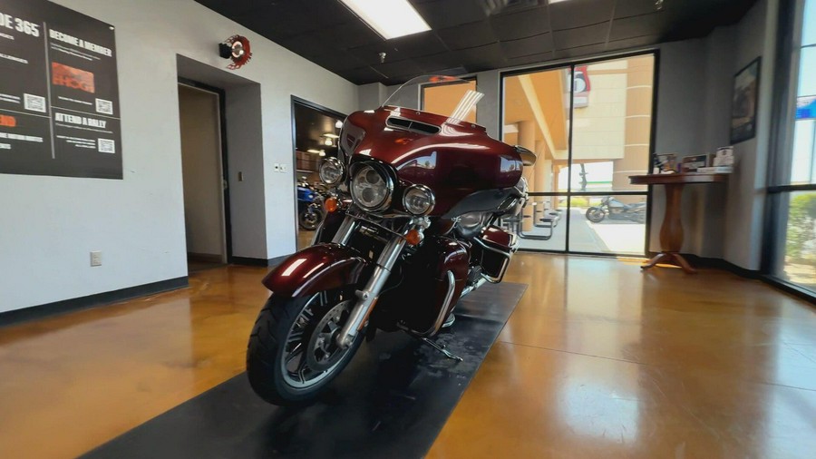 2018 Harley-Davidson® Ultra Limited Twisted Cherry