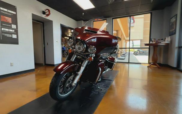 2018 Harley-Davidson® Ultra Limited Twisted Cherry