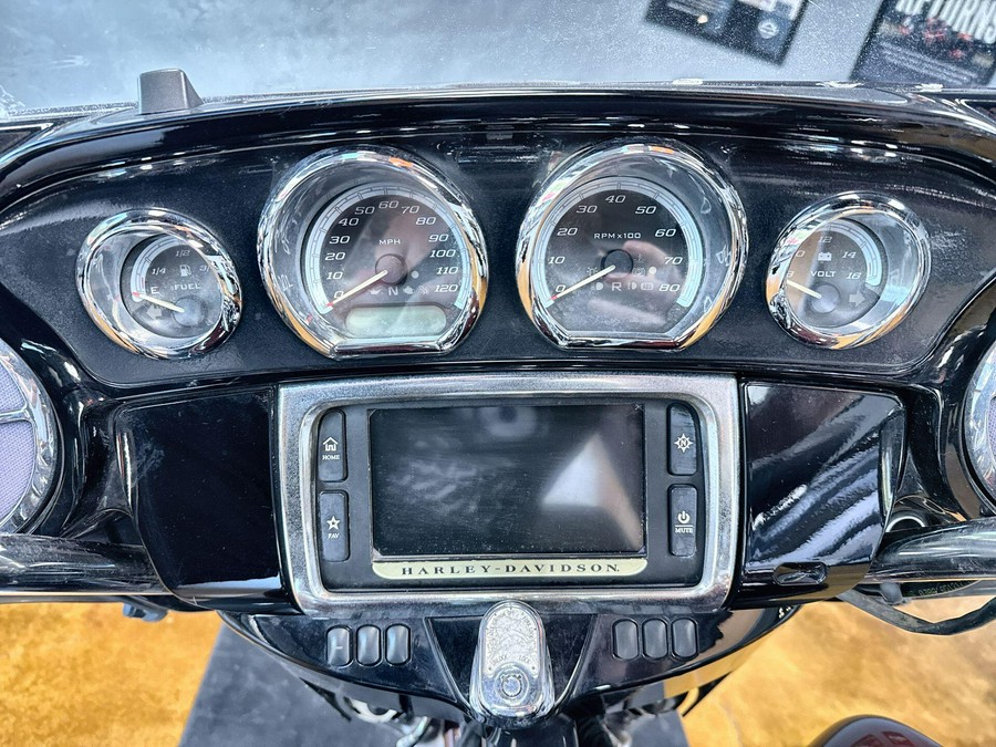 2018 Harley-Davidson® Ultra Limited Twisted Cherry