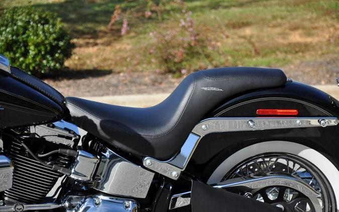 2016 Harley-Davidson® FLSTN - Softail® Deluxe