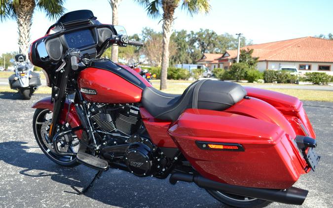 2025 Harley-Davidson Street Glide® Brilliant Red - FLHX