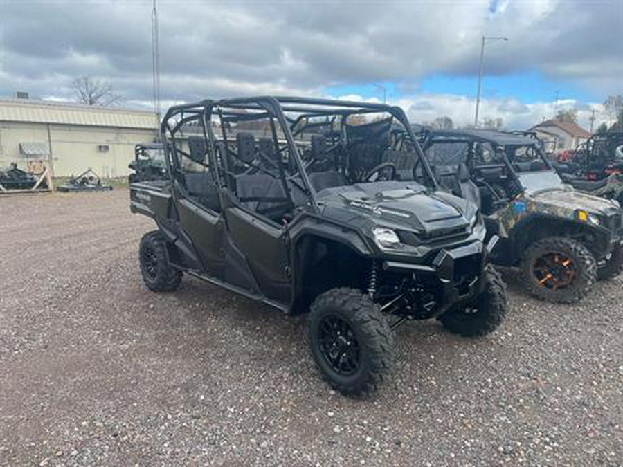 2025 Honda Pioneer 1000-6 Deluxe Crew