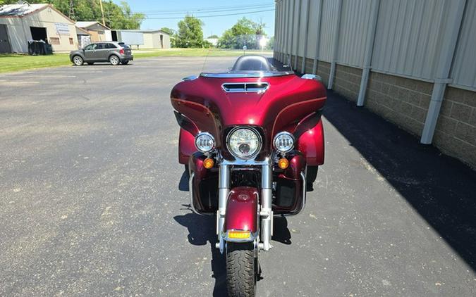 2017 Harley-Davidson Trike FLHTCUTG - Tri Glide Ultra