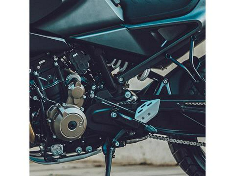 2025 Husqvarna Svartpilen 801