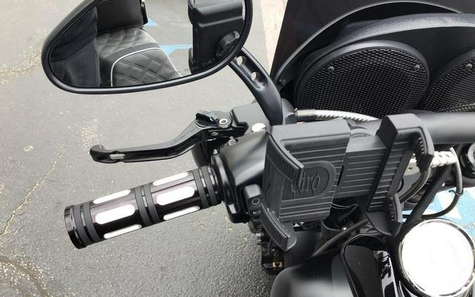 2018 Harley-Davidson® FXFBS - Softail® Fat Bob® 114