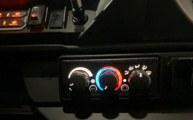 2026 Can-Am SSV DEF MAX LTD 65 HD11 TN HB 26 Limited HD11