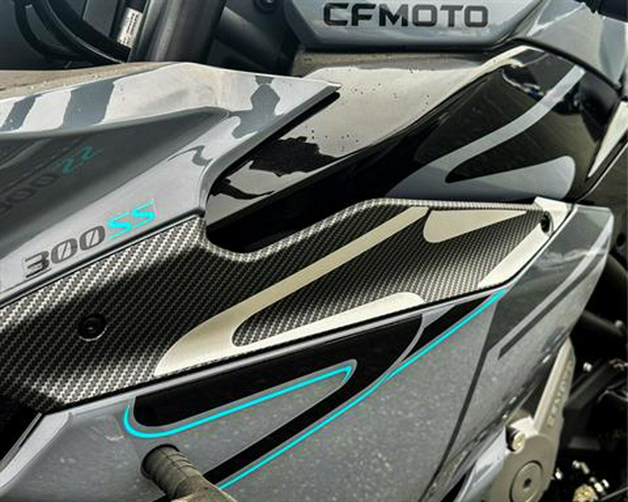 2023 CFMOTO 300SS