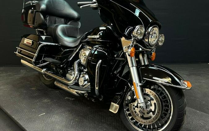 Harley-Davidson Electra Glide Ultra Limited 2012 FLHTK BLACK