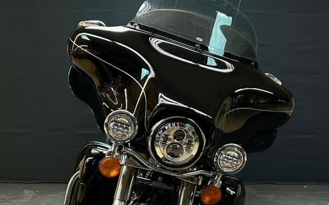 Harley-Davidson Electra Glide Ultra Limited 2012 FLHTK BLACK