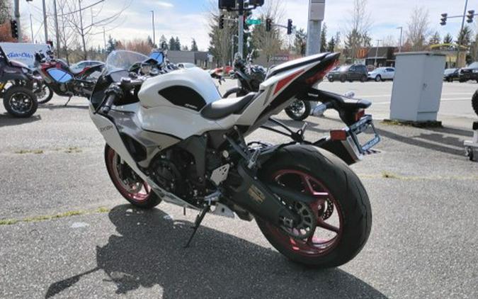 2025 Kawasaki Ninja® ZX™-6R ABS