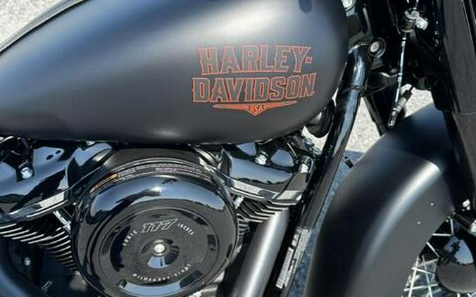 2026 Harley-Davidson® Deadwood™ Black Denim