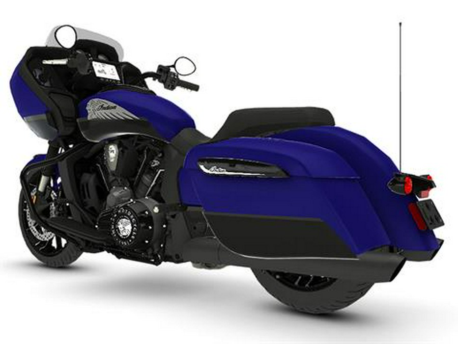 2024 Indian Motorcycle Challenger® Dark Horse® with PowerBand Audio Package