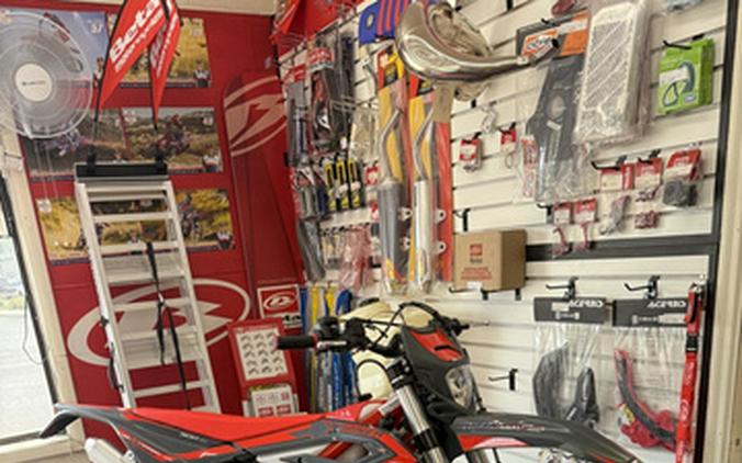 2025 Beta Motorcycles Xtrainer