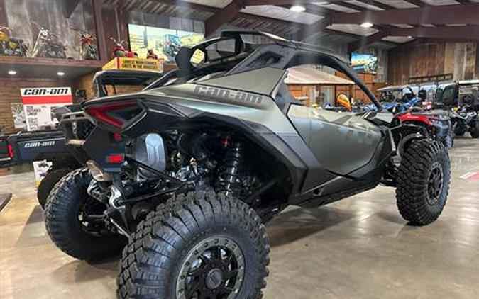 2026 Can-Am Maverick R X RC with Smart-Shox