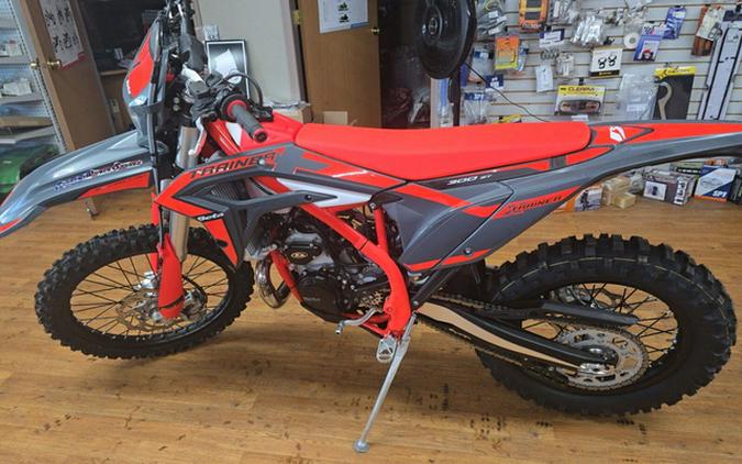 2025 Beta Motorcycles Xtrainer