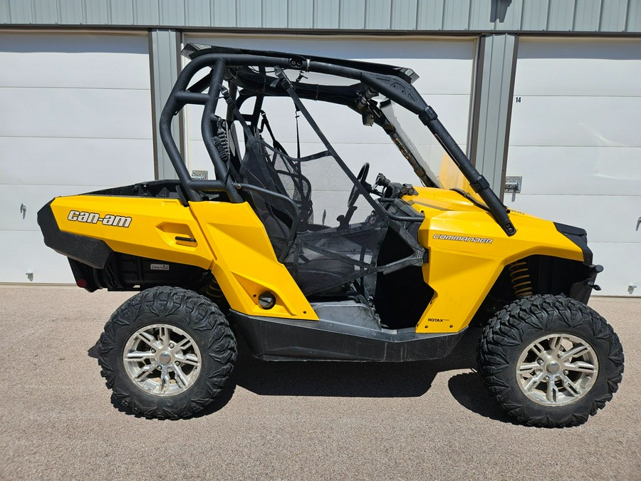 2014 Can-Am Commander™ DPS™ 800R