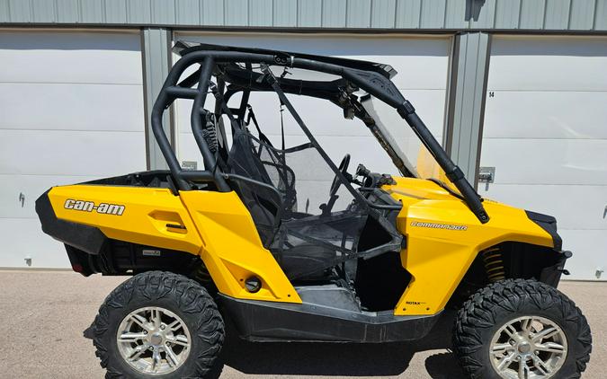 2014 Can-Am Commander™ DPS™ 800R