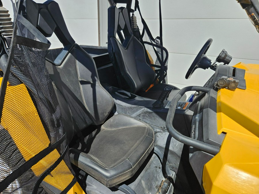 2014 Can-Am Commander™ DPS™ 800R