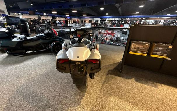 2025 Can-Am Spyder RT Base