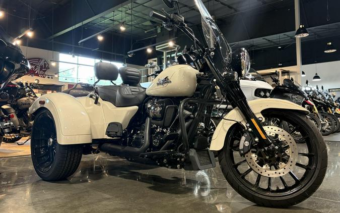 2023 HARLEY Freewheeler