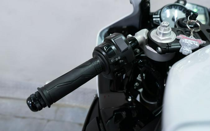 2012 Yamaha Motor Corp., USA YZF-R1