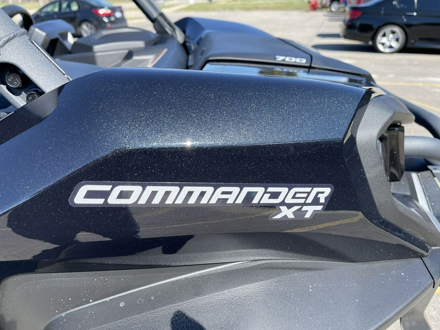 2023 Can-Am® Commander XT 700