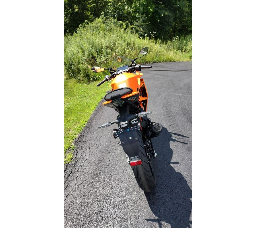 2023 KTM RC 390