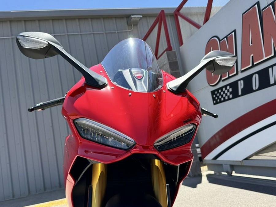 2025 Ducati Panigale V2 S